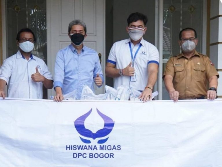 Hiswana Migas Beri 1,5 Ton Beras Bantuan untuk Kota Bogor