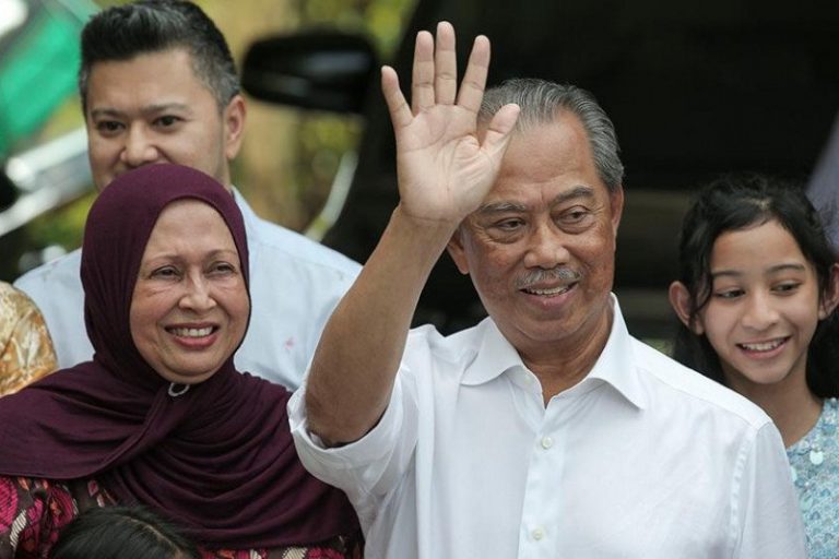 Perdana Menteri Malaysia Muhyiddin Yasin Mengundurkan Diri