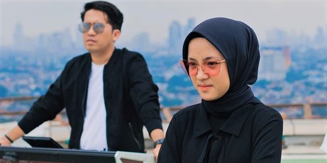 Nissa Sabyan Cuek Diminta Klarifikasi Soal Perselingkuhan, Netizen: Suaminya mana mba?