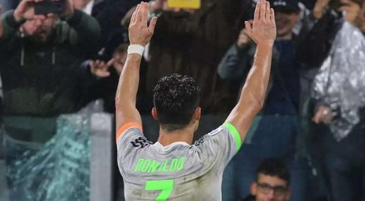 Sudah Pamitan ke Rekan-Rekannya di Juventus, Akankah Ronaldo Berlabuh ke Man City?