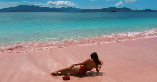 Salmafina Tampil Super Seksi di Pantai, Netizen: Duh Auratmu Bagus Sakali Alma