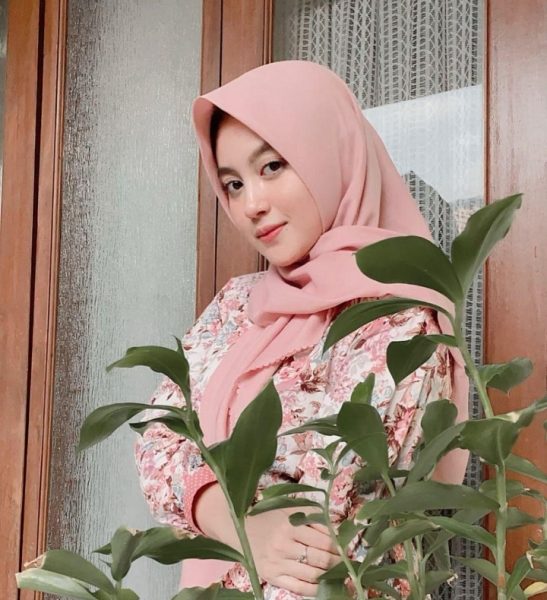 Cantiknya, potret Nabilah Ayu Eks JKT48 Berhijab