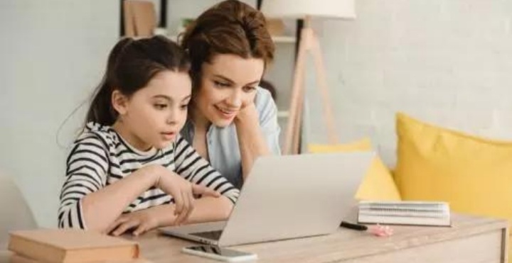 Menurut Psikolog, Belajar Online Membuat Anak Rentan Stres