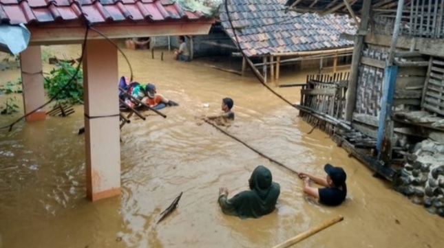 BNPB: Dua Kampung di Serang Banjir Akibat Hujan Deras