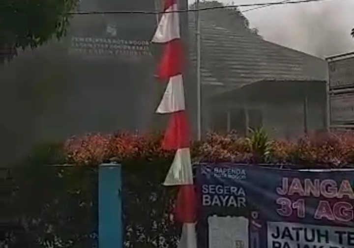 Lapor Pak Wali, Kantor Kelurahan Pasirkuda Terbakar Gara-Gara Puntung Rokok