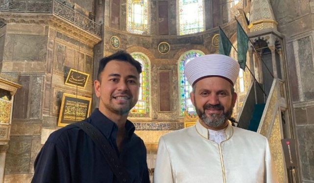 Kunjungi Turki, Raffi Ahmad Bertemu Imam Besar Masjid Hagia Sophia