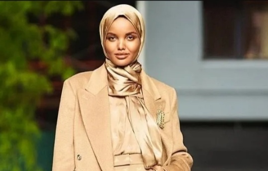 Akhirnya, Halima Aden Ungkap Alasan Lain Berhenti Jadi Model