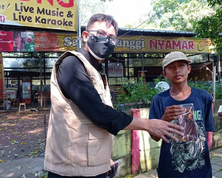 Dalam Rangka HUT ke 7, RSUD Kota Bogor Bagikan 500 Masker