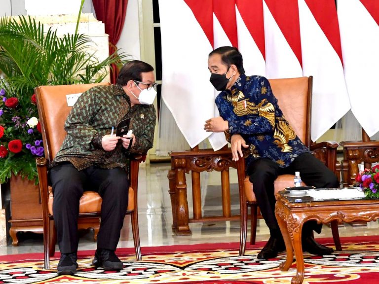 Presiden Jokowi Buka Sarasehan 100 Ekonom Indonesia