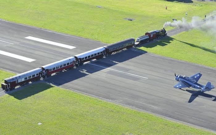 Hanya Satu di Dunia, Gisborne Bandara dengan Lintasan Kereta Api