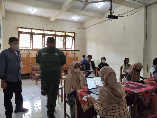 Bantu Pemkot Bogor, Pemuda Al-Irsyad Turun Tangan Gelar Vaksinasi di Wilayah Empang