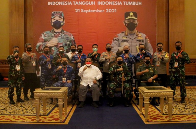 Ketua DPRD Kota Bogor Tinjau Vaksinasi dan Baksos dari Alumni AKABRI 98