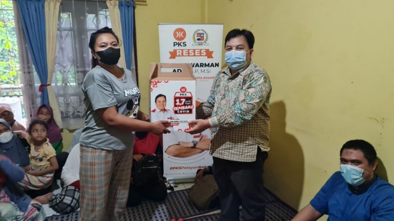 Anggota DPRD Fraksi PKS Kota Bogor Salurkan Bantuan Sembako Selama Reses