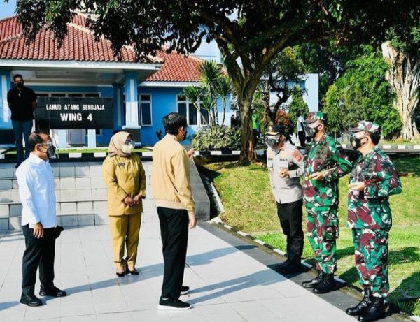 Dari Lanud Atang Sendjaja, Presiden Terbang ke Banten
