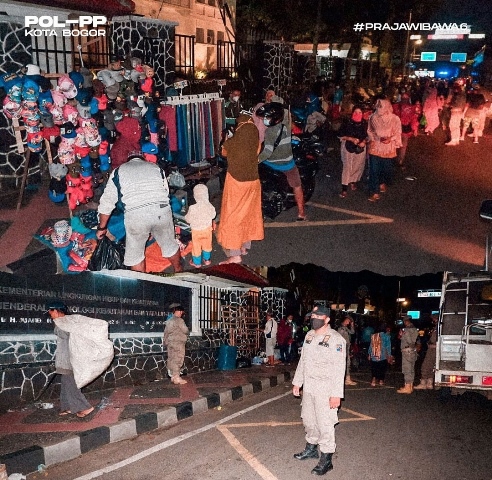 Meski Dicaci Saat Penertiban, Satpol PP Kota Bogor Tetap Humanis