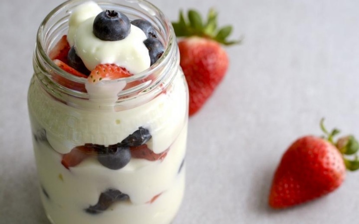 Simak! Di balik manfaat sehatnya, ada pula efek buruk Konsumsi yoghurt
