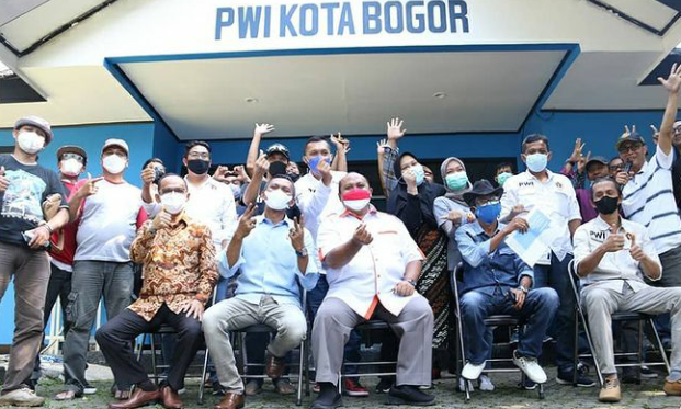 Atang Trisnanto Bersilaturahmi dengan PWI Kota Bogor