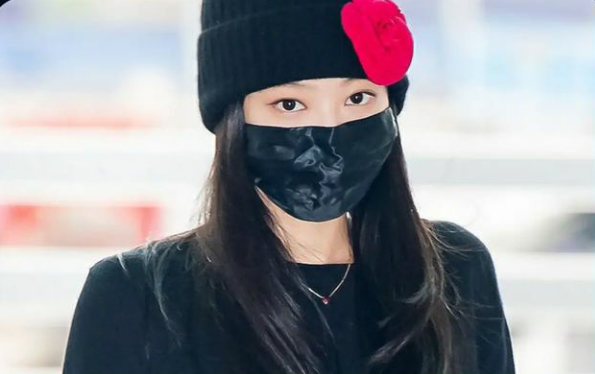 Jennie BLACKPINK Trending di Naver Setelah Keberangkatannya Ke Paris