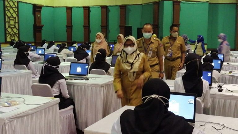 Sekda Syarifah Tinjau Tes CPNS Pemkot Bogor Hari Pertama