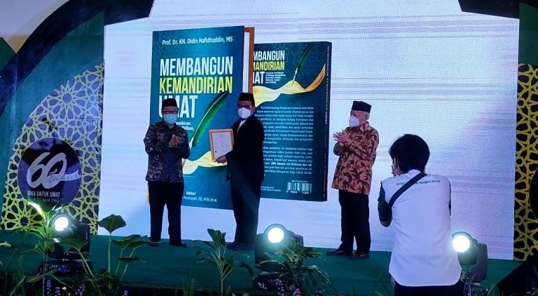 Launching Buku “Membangun Kemandirian Umat” Karya Prof. Dr. K. H. Didin Hafidhuddin, Semoga Bermanfaat Bagi Umat