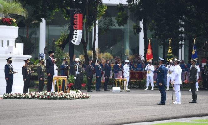 
 Presiden Joko Widodo mengapresiasi peran besar Tentara Nasional Indonesia (TNI) dalam keberhasilan penanganan pandemi Covid-19 di Indonesia.(Istimewa/Bogordaily.net)