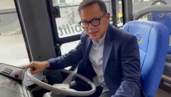 49 Bus Buy The Service Mengaspal Tahun Ini di Kota Bogor