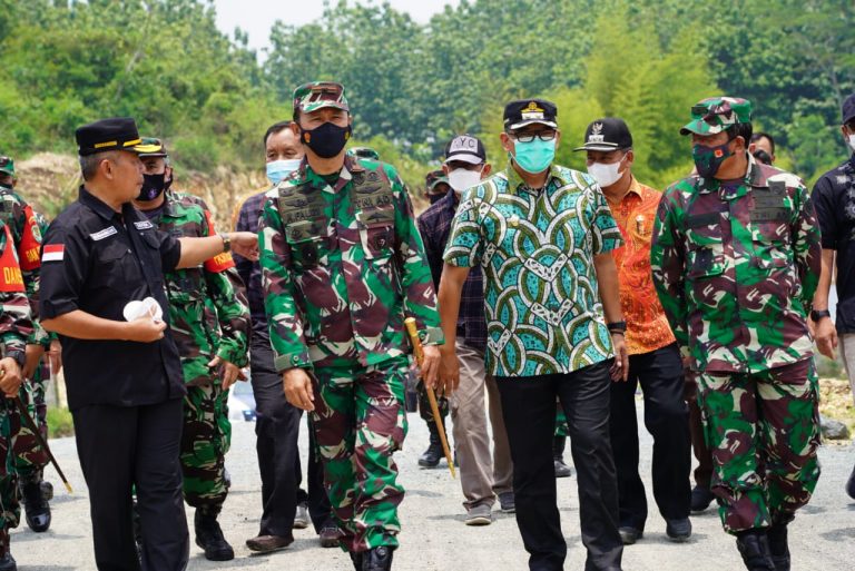 Wakil Bupati Bogor Tinjau Hasil Kegiatan TMMD 112 Di Klapanunggal