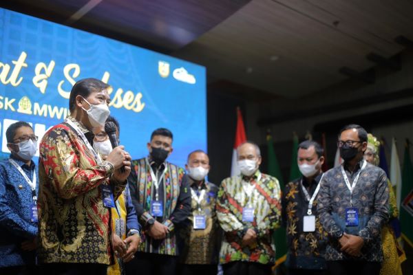 Bima Arya Kukuhkan Bobby Nasution Jadi Ketua Komwil I APEKSI