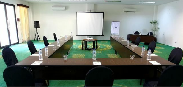 Paket Meeting dengan Berbagai Benefit di Padjadjaran Suites Hotel
