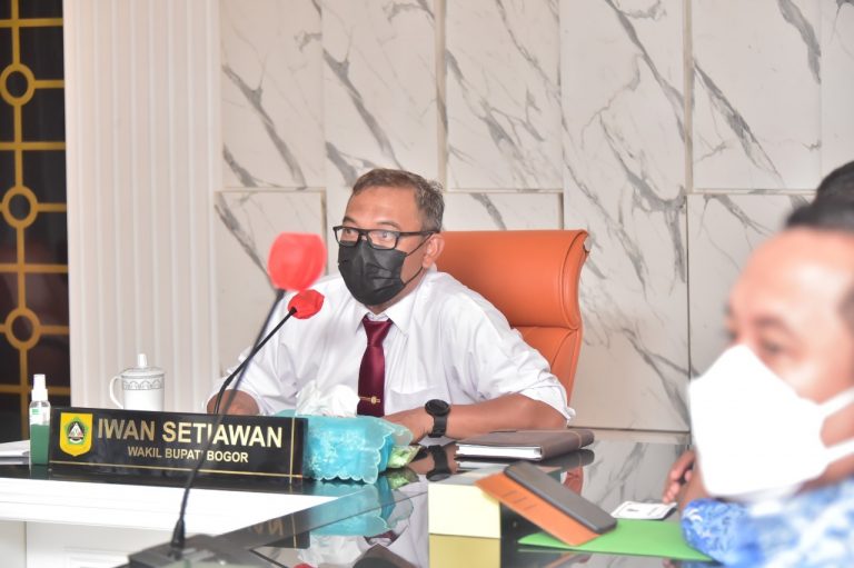 Wakil Bupati Bogor Berharap Pembangunan Jalan Bomang Segera Selesai