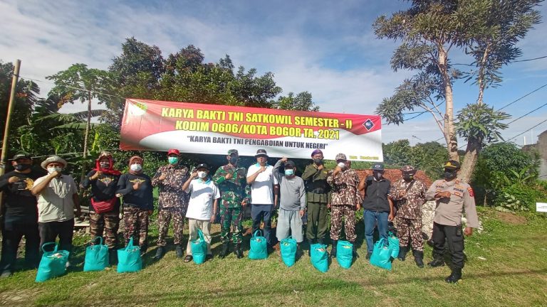 Karya Bakti TNI : Kodim 0606/Kota Bogor Menanam 1.000 Pohon