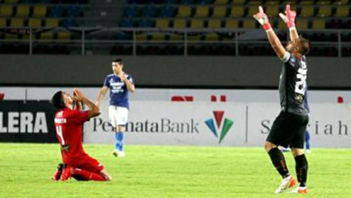 Hadirkan Mimpi Buruk, Persija Berhasil Taklukan Persib dengan skor 1-0