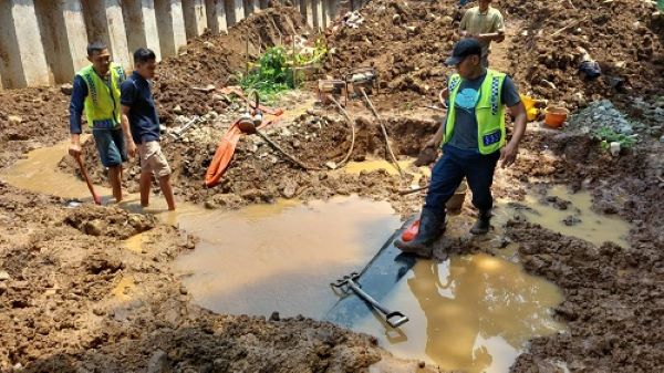 Hari Ini, Tirta Pakuan Kota Bogor Lakukan Perbaikan Pipa AC 6″