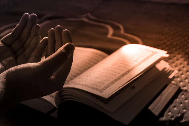 Doa Awal Tahun 2022, Baca Tiga Kali di Malam Pergantian Tahun Baru
