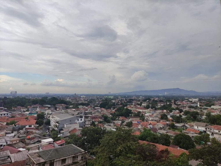 Kota Bogor di Guyur Hujan dari Siang Sampai Malam, Jumat 24 Desember 2021