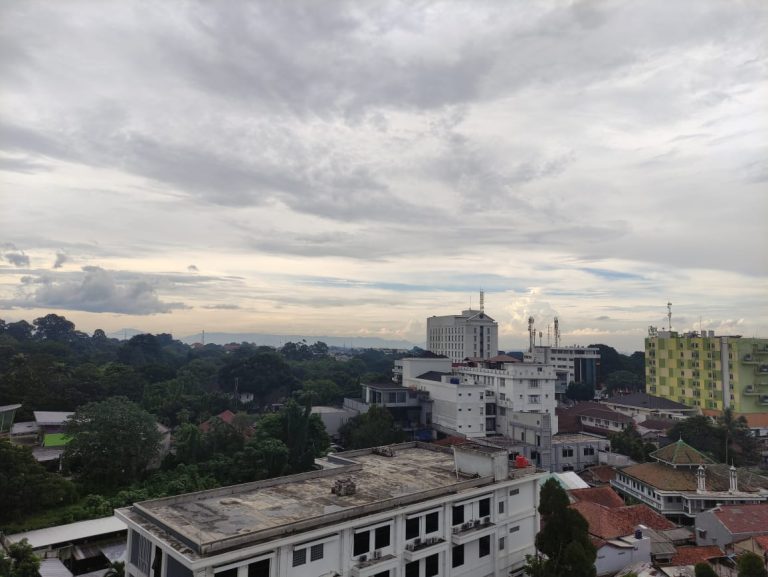 Hari ini Cuaca Kota Bogor Cerah Berawan, Senin 27 Desember 2021