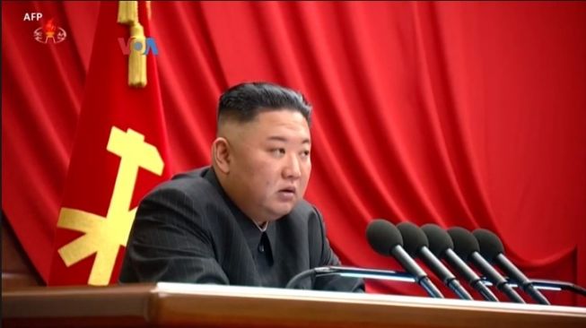 Kim Jong Un Menangis