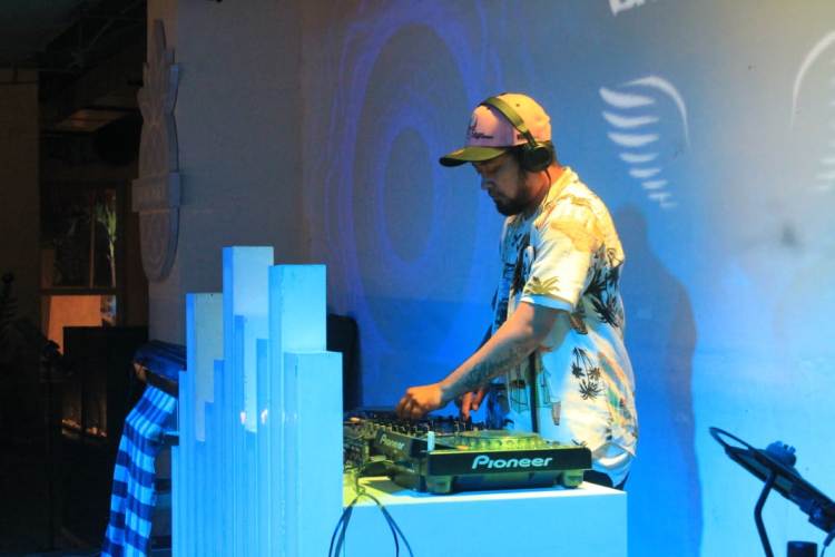 Nikmati Penampilan DJ Alle di Mojosky Resto dan Karaoke Bogor