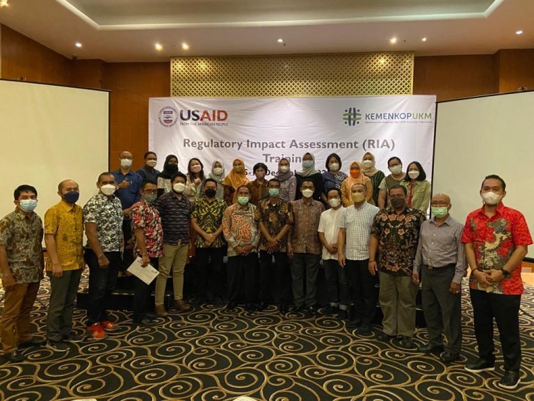 Kolaborasi KemenKopUKM dan USAID EGSA Dorong Transformasi Usaha Mikro dari Informal ke Formal