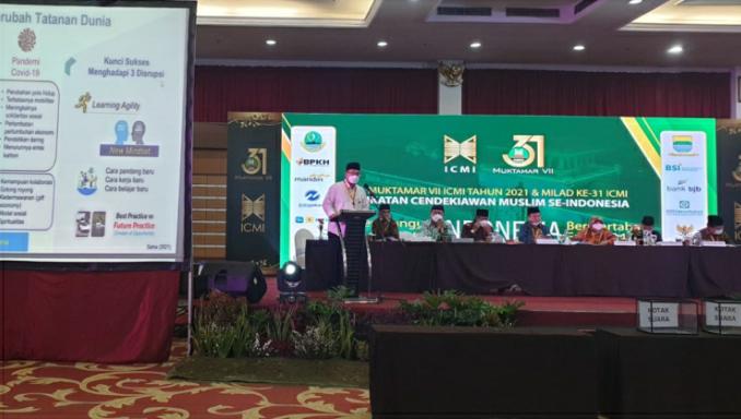 Rektor IPB Arif Satria Resmi Menjabat Ketua Umum ICMI Periode 2021-2026