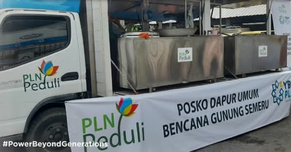 Lewat Foodtruck PLN, Menteri BUMN Jamin Kebutuhan Dasar Pengungsi Erupsi Gunung Semeru