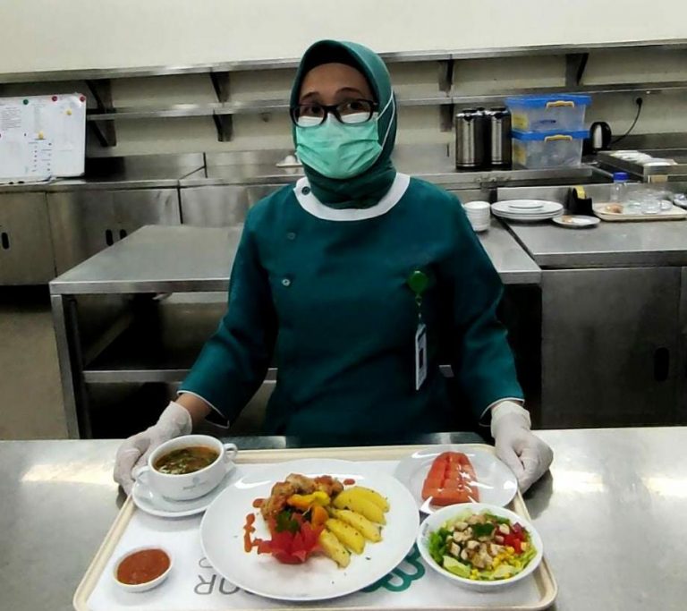 Mantul! Bogor Senior Hospital Beri Layanan Terbaik dengan Menyajikan Makanan Bergizi kepada Pasien 