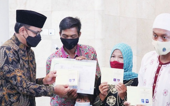Isbat Nikah Massal, 43 Pasangan di Kota Bogor Akhirnya Miliki Buku Nikah