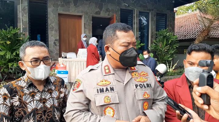 Polisi Siaga Pasca Warga Dua Desa Memanas dan Nyaris Bentrok di Bogor