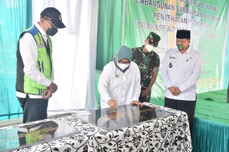 Minimalisir Pencemaran Air, Ade Yasin Resmikan IPAL Komunal