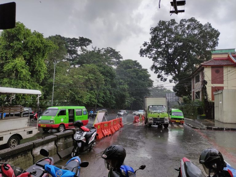 Siapkan Payung Karena Kota Bogor Hujan Sepanjang Hari