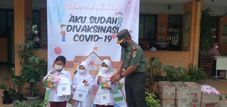 Berikan Bantuan, Dandim 0606 Kota Bogor Tinjau Vaksinasi di Dua Lokasi