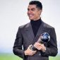 Cristiano Ronaldo raih penghargaan The Best FIFA Special Award 2021. (FIFA/Bogordaily.net)