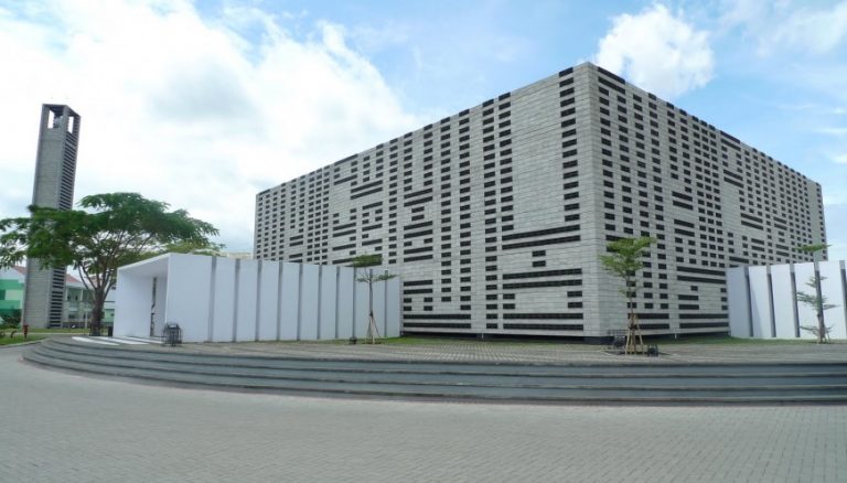 Masjid Mirip Kubus