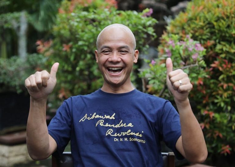 Peringati Hari Kanker Anak Sedunia, Ganjar Pranowo Pangkas Habis Rambut Putihnya